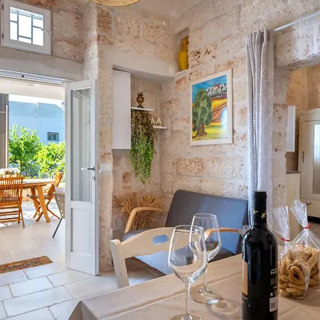 Lamia Il Melograno * Ostuni