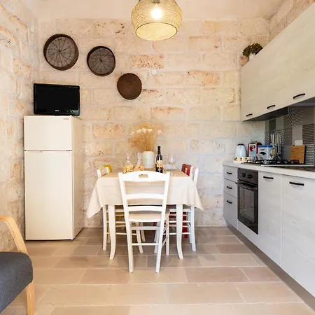 Lamia Il Melograno * Ostuni