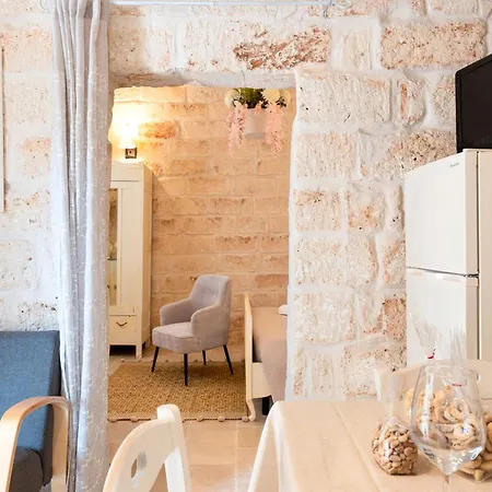 Lamia Il Melograno Ostuni